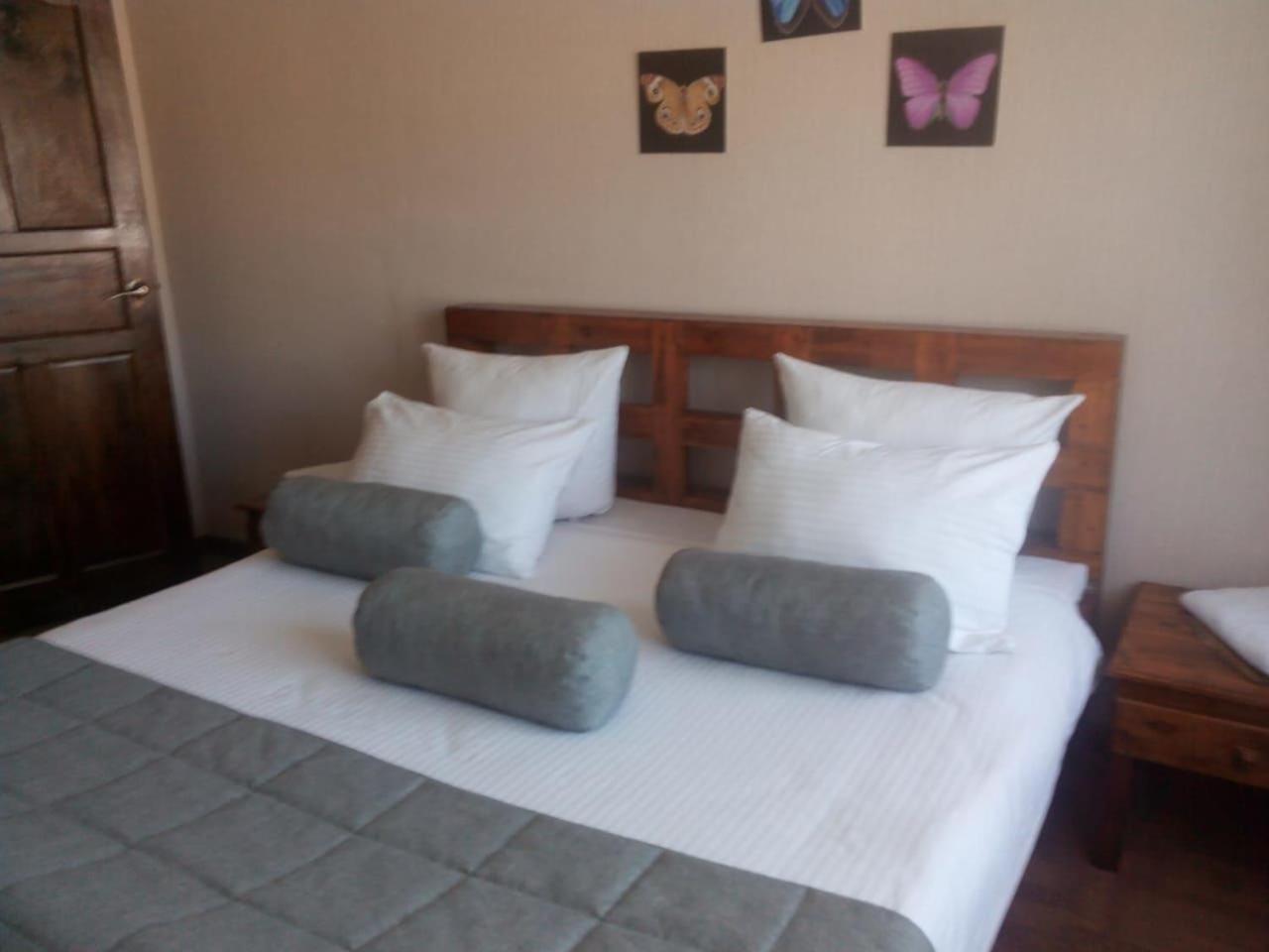 Galirad Hotel Ustʼ-Kamenogorsk Camera foto