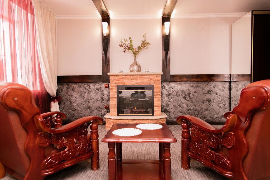 Galirad Hotel Ustʼ-Kamenogorsk Esterno foto