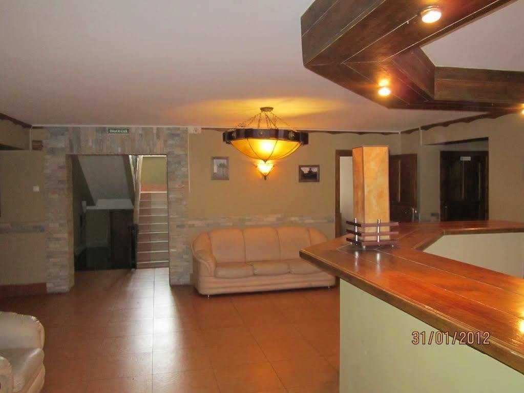 Galirad Hotel Ustʼ-Kamenogorsk Esterno foto
