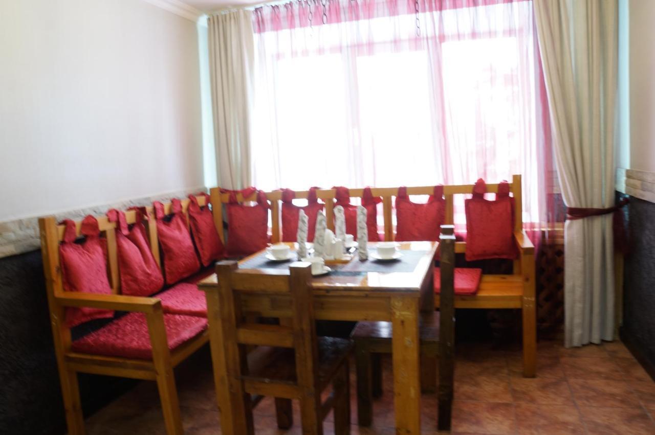 Galirad Hotel Ustʼ-Kamenogorsk Camera foto