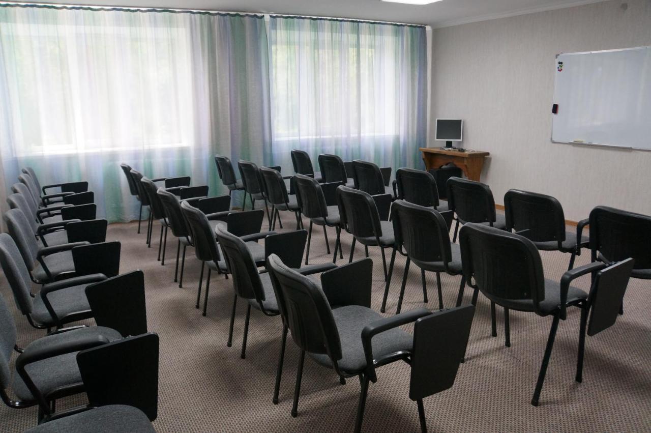 Galirad Hotel Ustʼ-Kamenogorsk Esterno foto