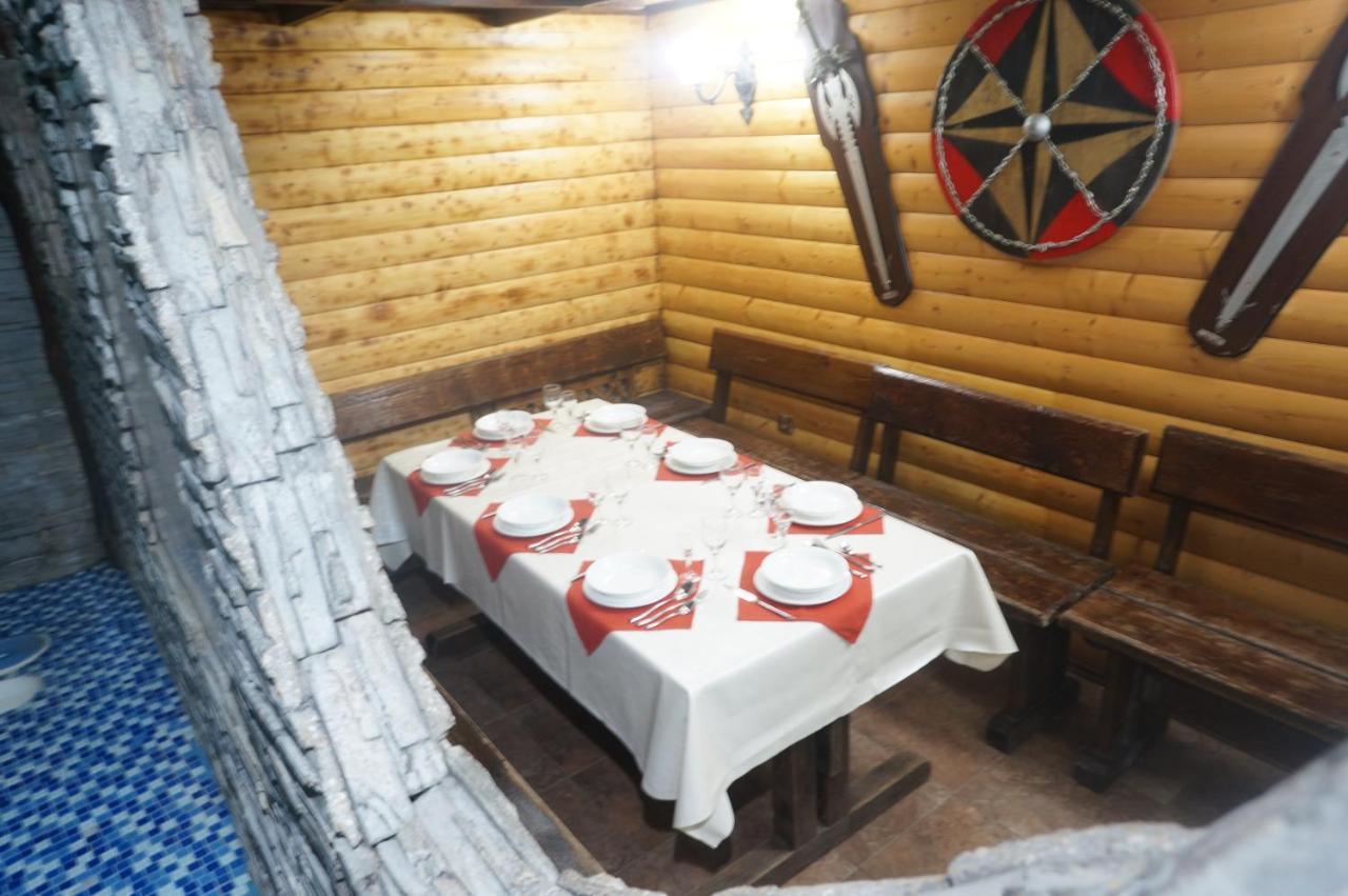 Galirad Hotel Ustʼ-Kamenogorsk Esterno foto